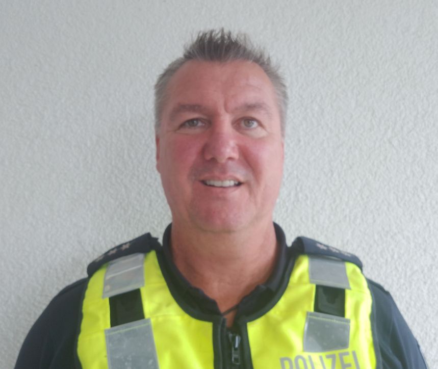 Marc Vogel, Tanzlehrer beim Seniorentanz des Veedel e.V. in Ostheim